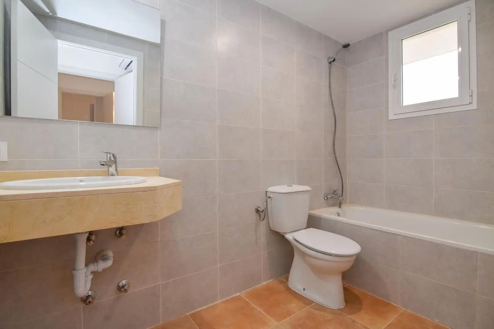 Baño de Piso de alquiler en Artà con Aire acondicionado
