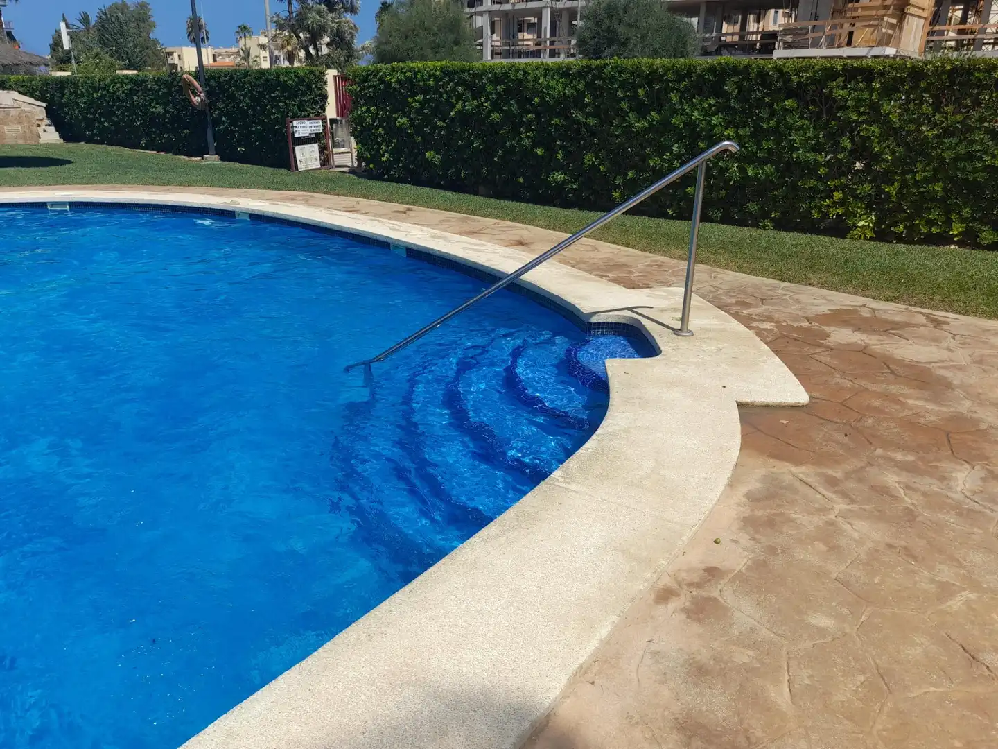 Schwimmbecken von Wohnungen zur Miete in Dénia mit Klimaanlage, Heizung und Privatgarten