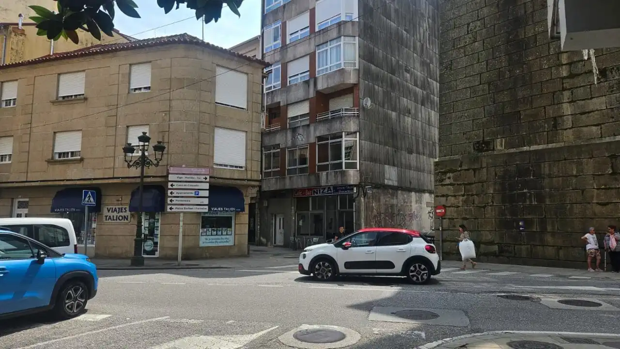 Parking de Piso en venta en Redondela con Calefacción y Terraza
