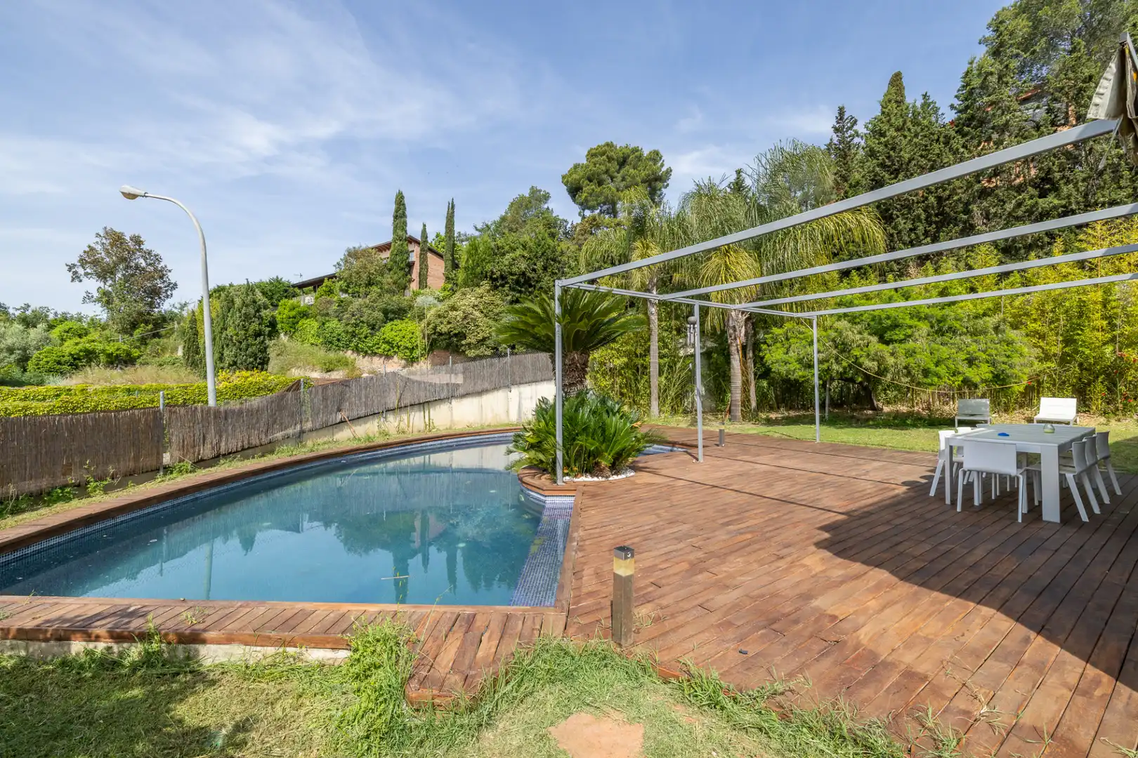 Swimming pool of Houses for sale in Cerdanyola del Vallès  with Furnished