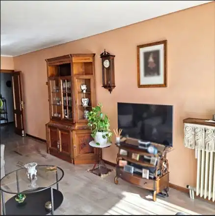 Flat with terrace for sale in Ciudad Lineal