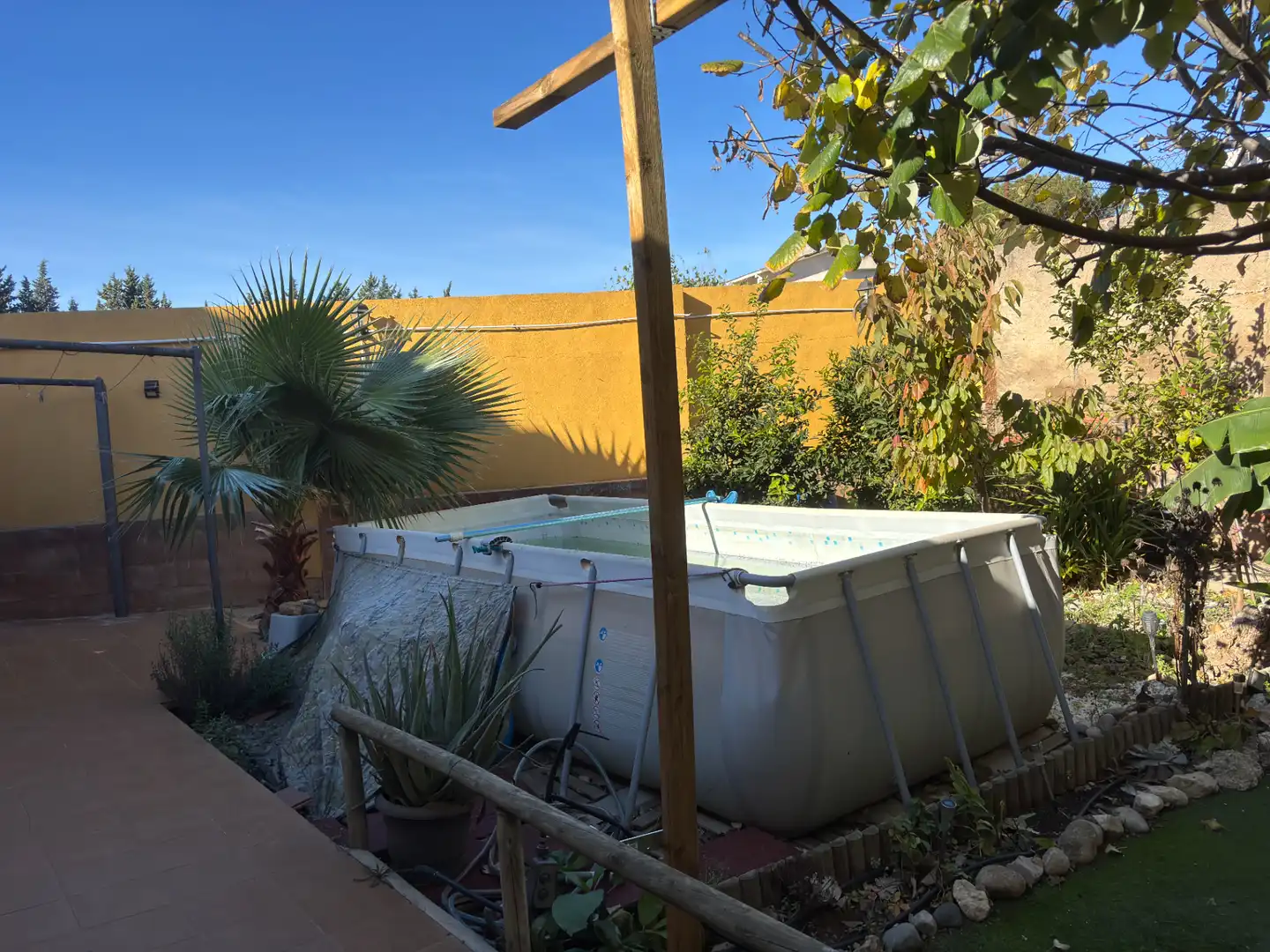Piscina de Casa o xalet en venda en Benissanet amb Aire condicionat, Jardí privat i Terrassa