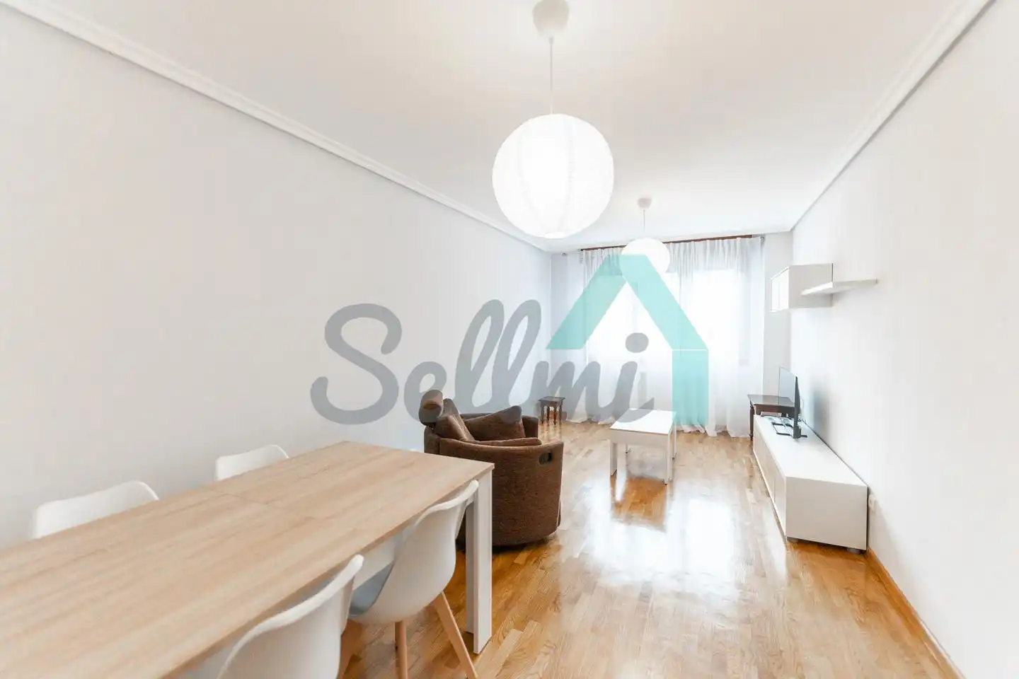 Sala de estar de Piso de alquiler en Oviedo  con Calefacción, Parquet y Terraza