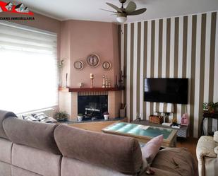 Living room of Duplex for sale in Chinchilla de Monte-Aragón