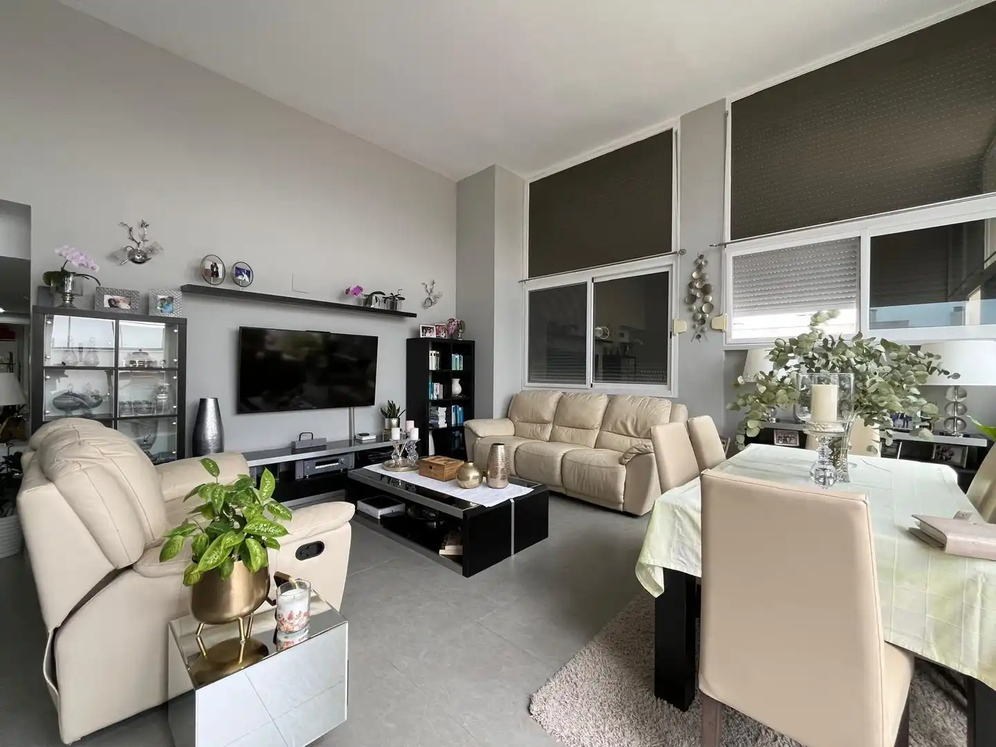 Sala d'estar de Àtic en venda en Villajoyosa / La Vila Joiosa amb Aire condicionat, Jardí privat i Terrassa