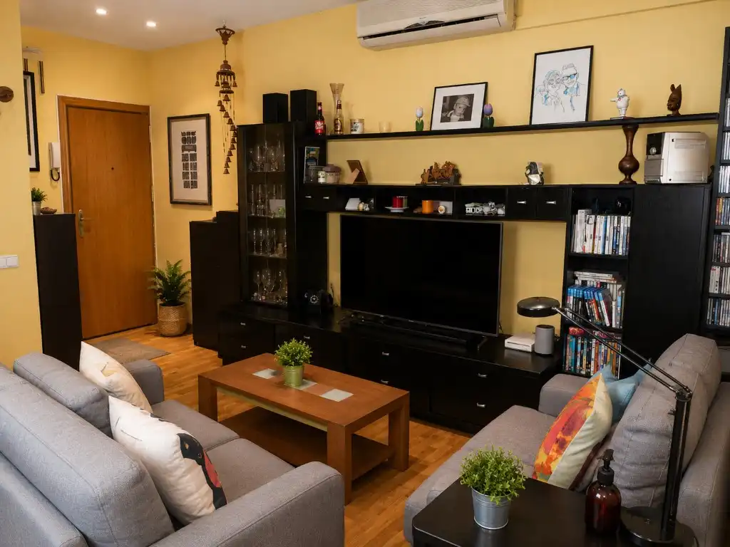 Sala d'estar de Pis en venda en Barcelona amb Balcó