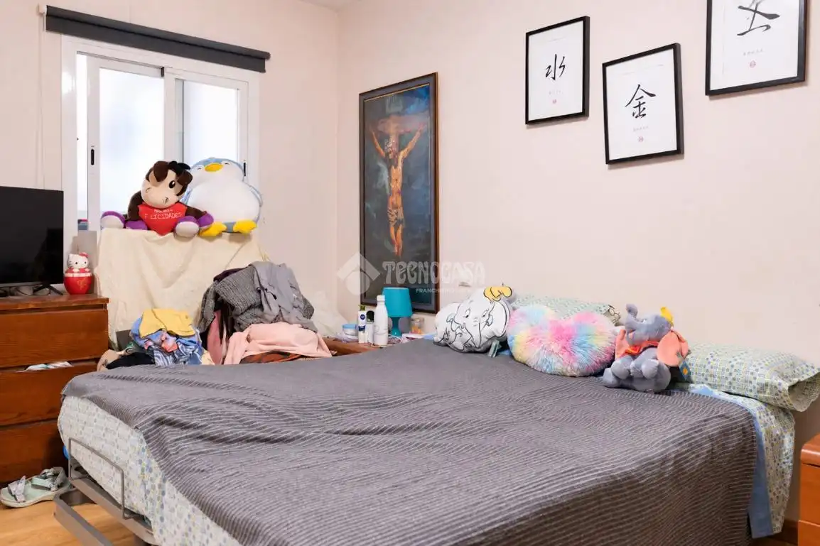 Schlafzimmer von Wohnung zum Verkauf in Madrid mit Klimaanlage, Heizung und Terrasse