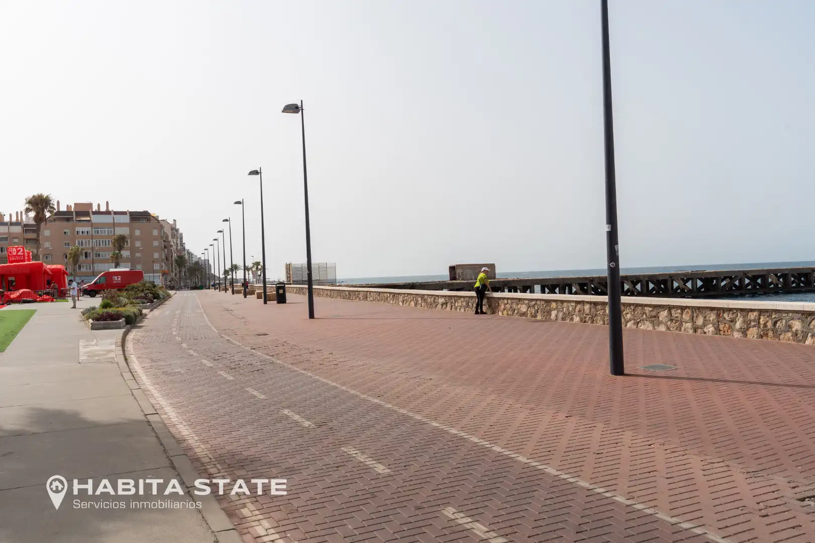 Exterior view of Flat for rent in Almería  with Air Conditioner, Heating and Terrace