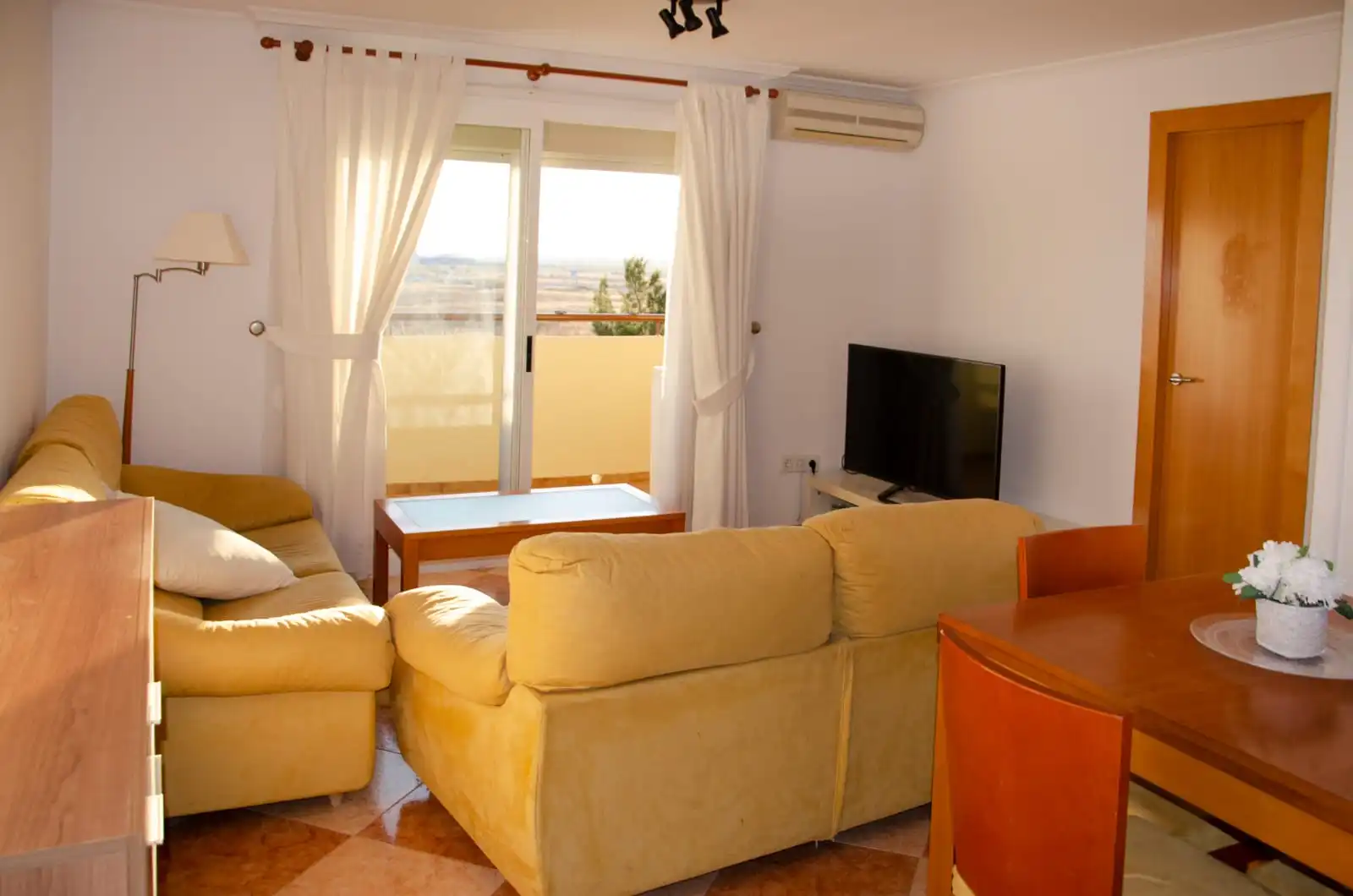 Wohnzimmer von Wohnung zur Miete in La Pobla de Farnals mit Klimaanlage, Terrasse und Möbliert