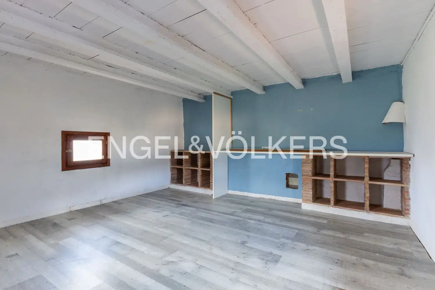 Houses for sale in Orba  with Air Conditioner, Heating and Private garden