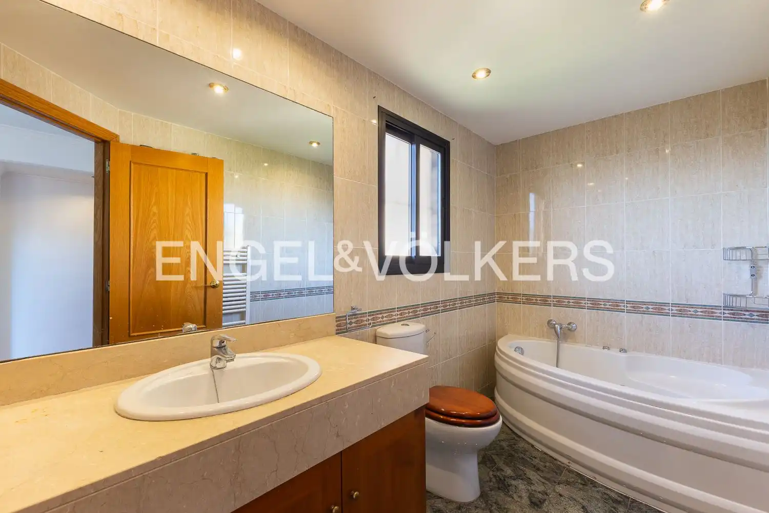 Baño de Ático de alquiler en Camins al Grau