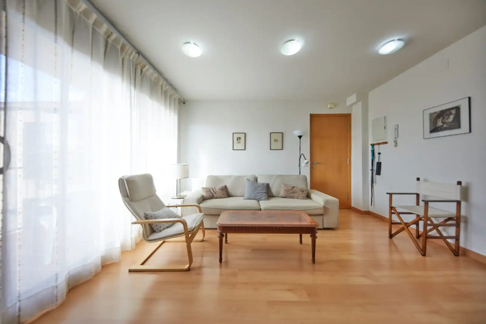 Sala de estar de Piso en venta en La Pobla de Cérvoles con Calefacción, Parquet y Balcón