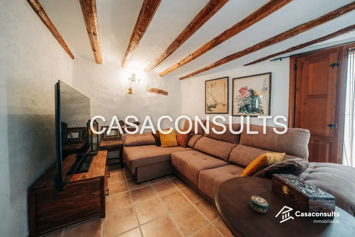 Sala d'estar de Casa o xalet en venda en Vilafamés amb Calefacció, Terrassa i Moblat