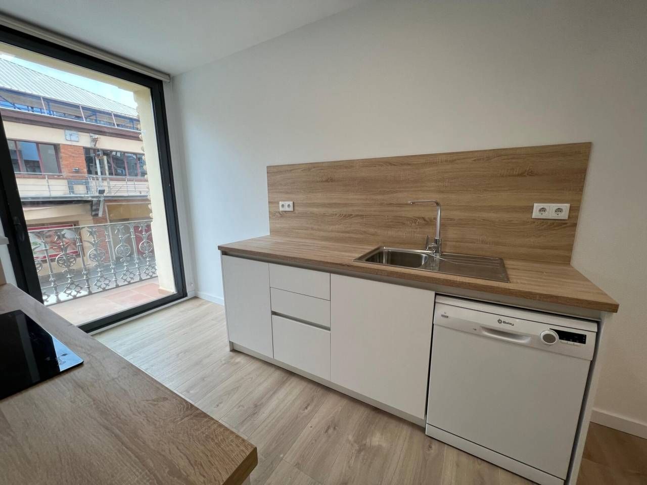 Cuina de Pis de lloguer en Reus amb Aire condicionat i Balcó