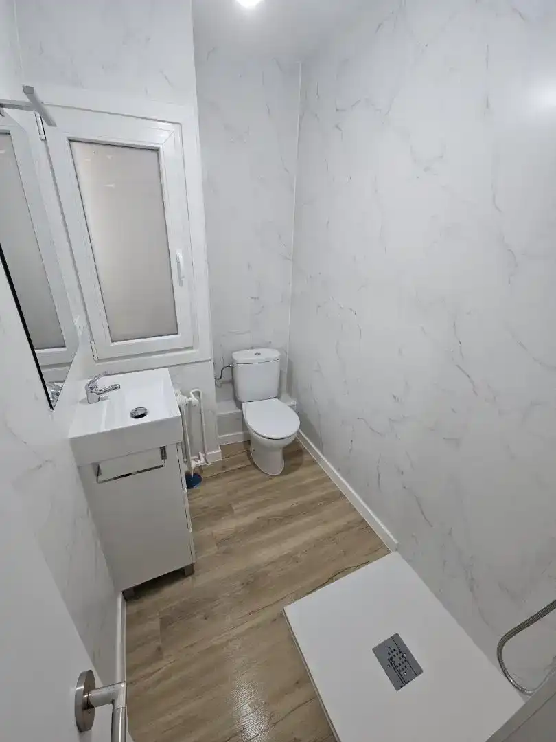 Bathroom of Flat for sale in Monforte de Lemos  with Balcony