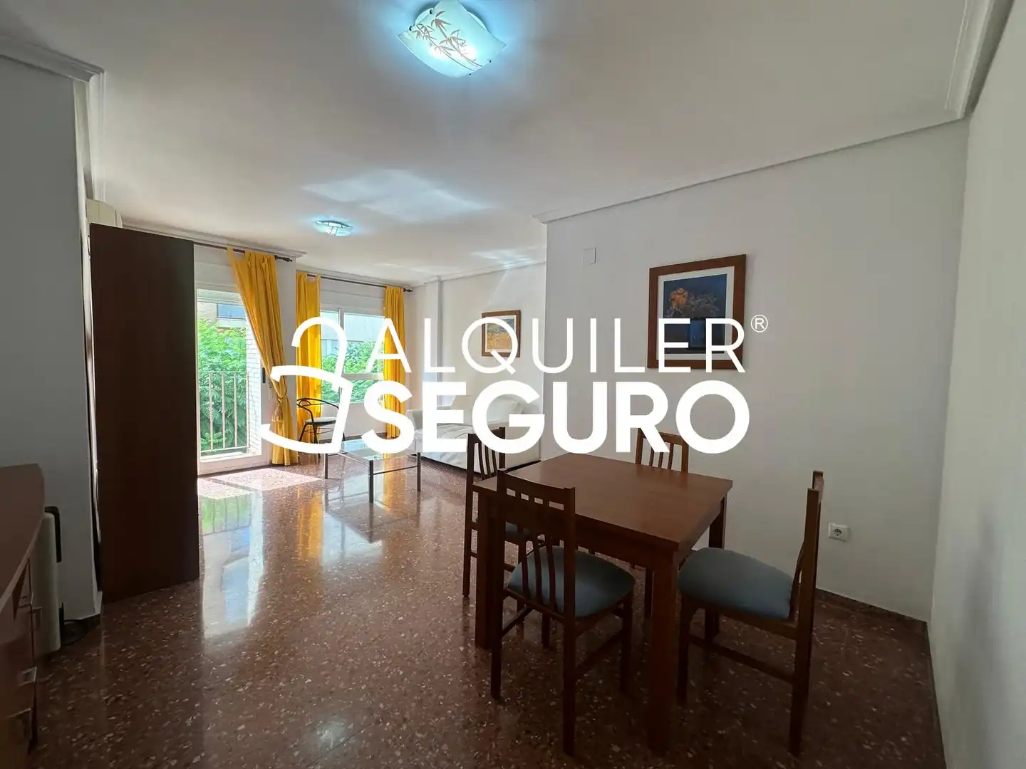 Exterior view of Flat for rent in Torrent  with Air Conditioner and Furnished