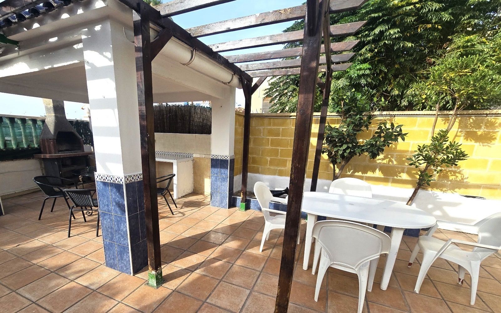 Terrassa de Casa adosada de lloguer en Torrevieja amb Aire condicionat, Calefacció i Jardí privat