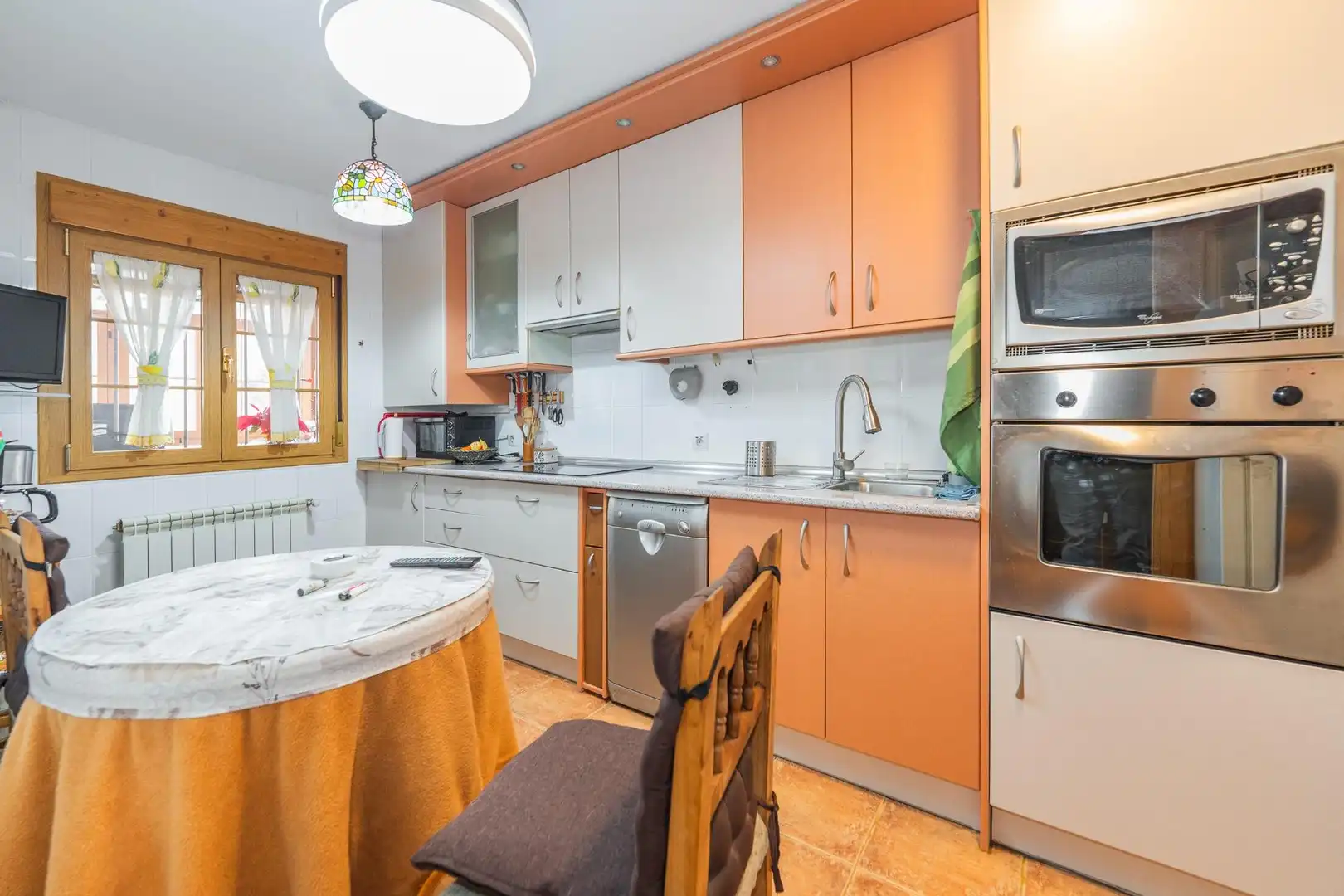 Casa adosada en venta en Calle Calle de Príncipe de Asturias, 19, Las Lomas