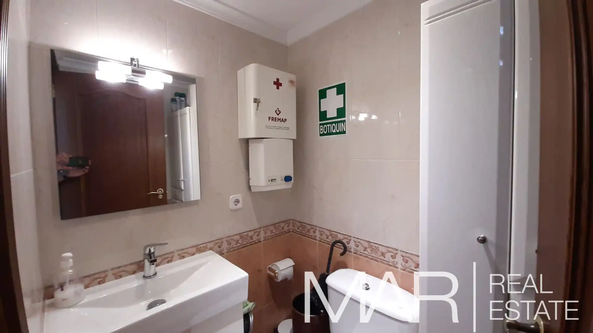 Badezimmer von Büro zur Miete in Candeleda, Ávila