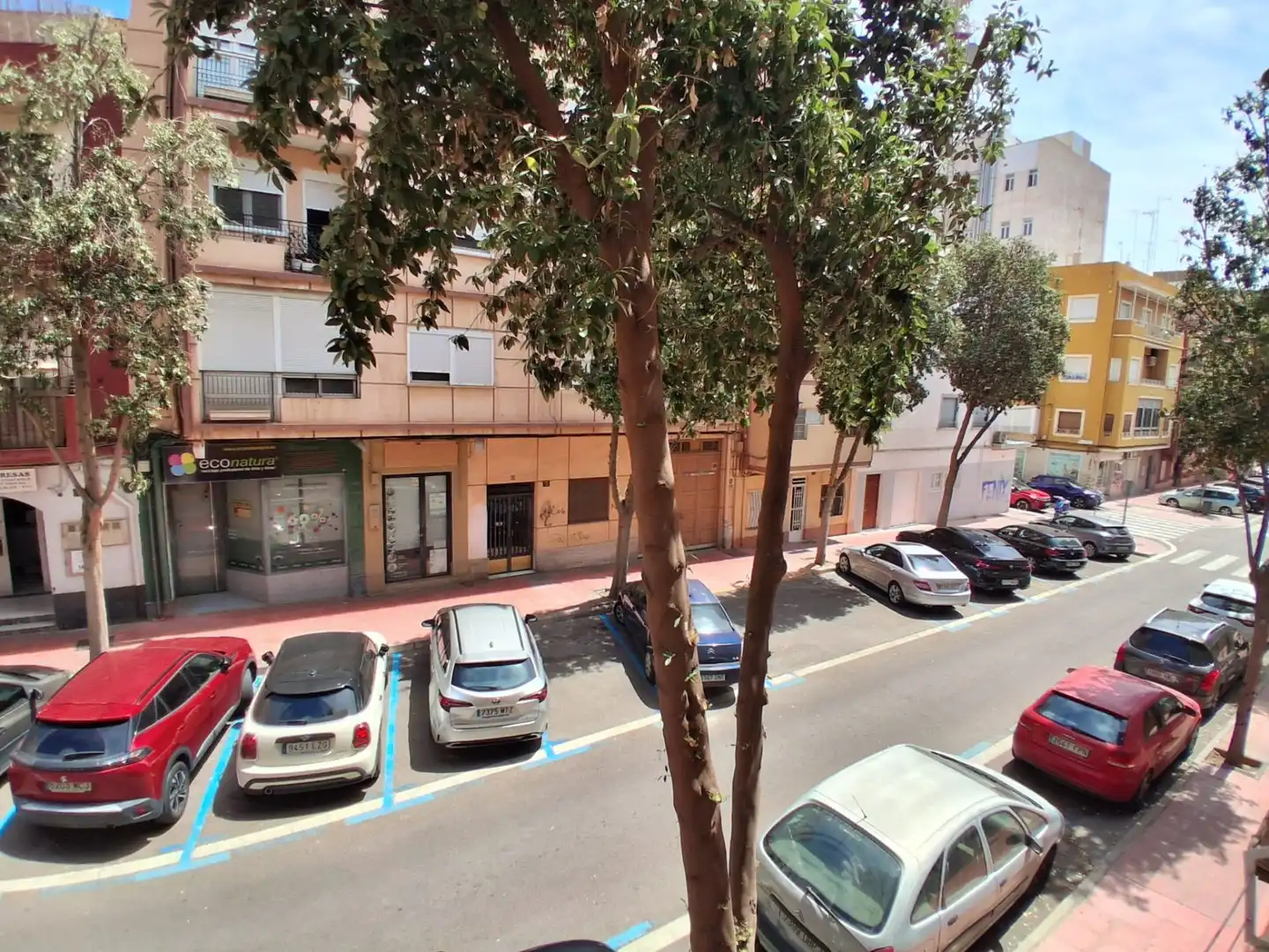 Vista exterior de Piso en venta en Almería