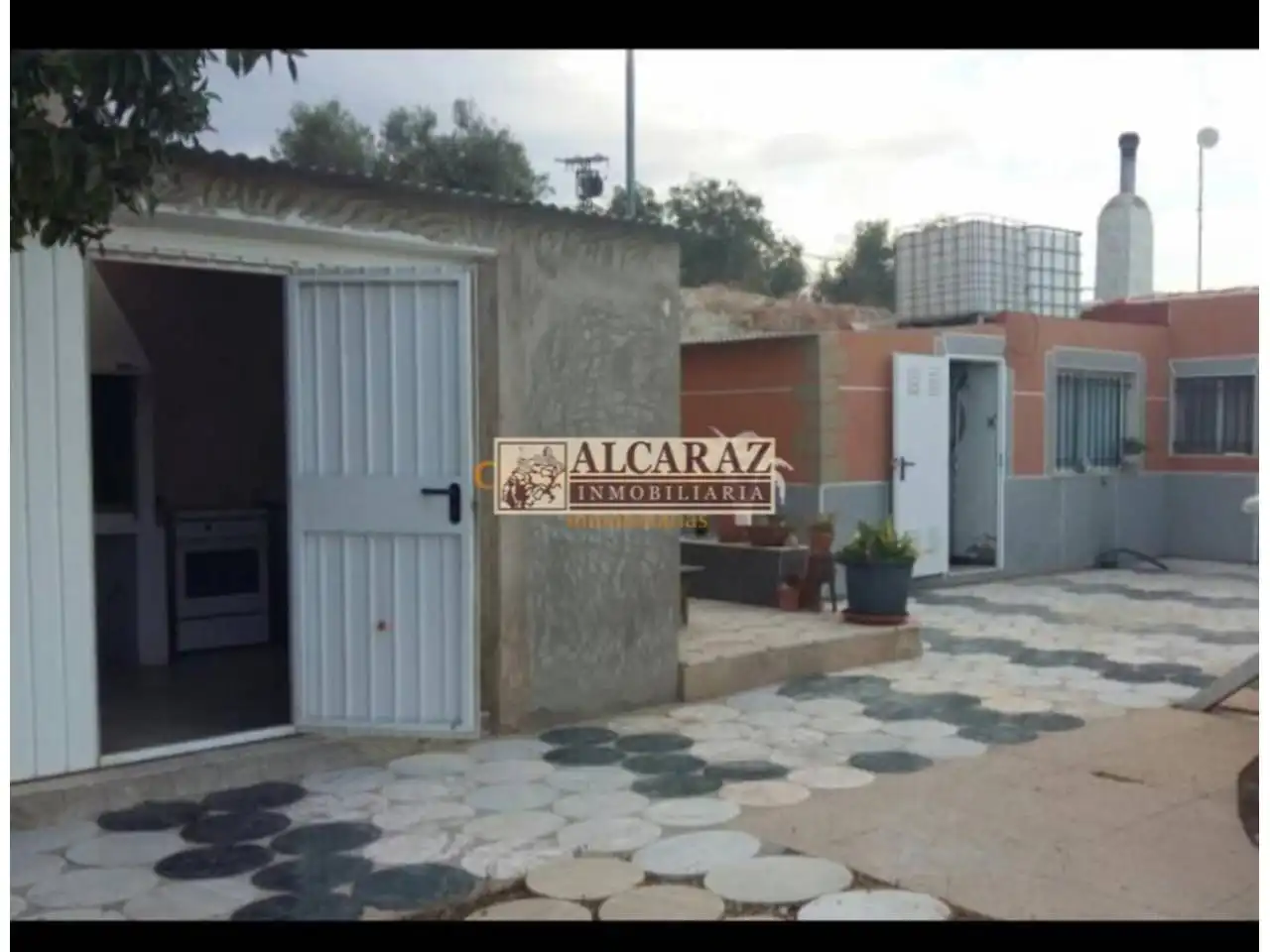 Vista exterior de Casa o xalet en venda en Novelda amb Jardí privat i Terrassa