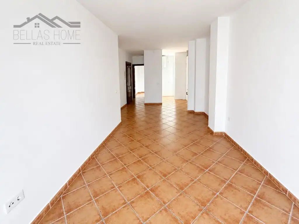 Piso en venta en Estepona con Balcón
