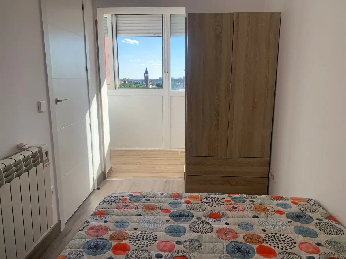 Schlafzimmer von Wohnung zur untervermieten in Madrid mit Heizung, Terrasse und Möbliert