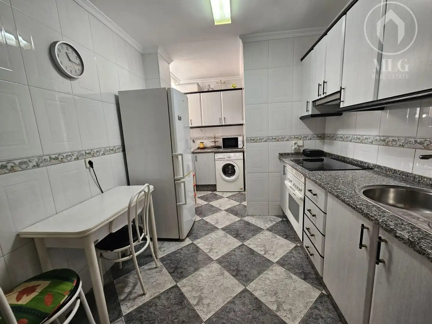Cuina de Pis en venda en Málaga amb Aire condicionat, Terrassa i Moblat