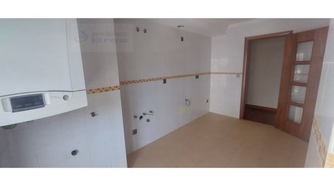 Foto 4 de Piso en venta en Silleda, Pontevedra
