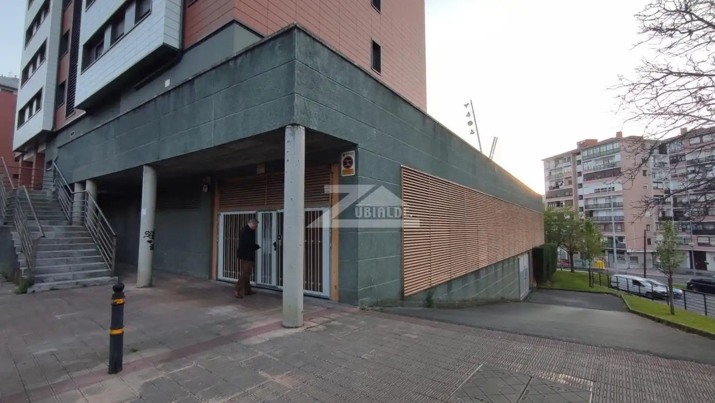 Vista exterior de Garaje en venta en Barakaldo 