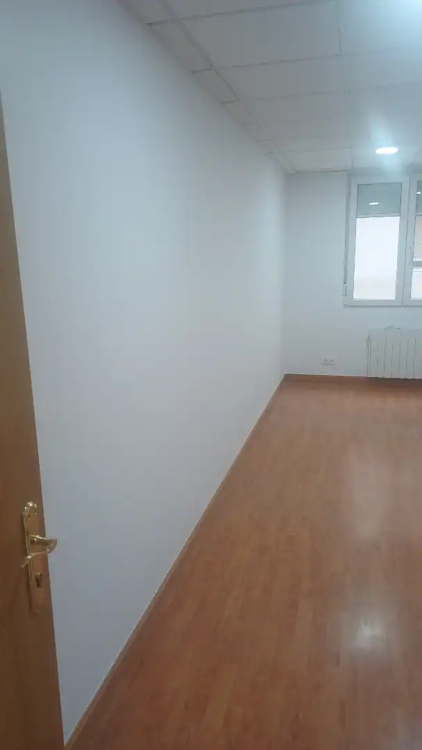 Oficina de lloguer en Burgos amb Alarma