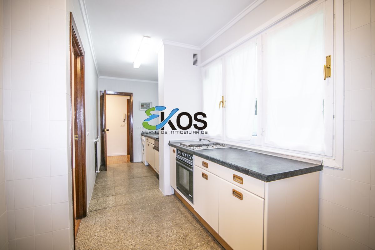 Kitchen of Duplex for sale in Arrasate / Mondragón  with Heating, Storage room and Balcony