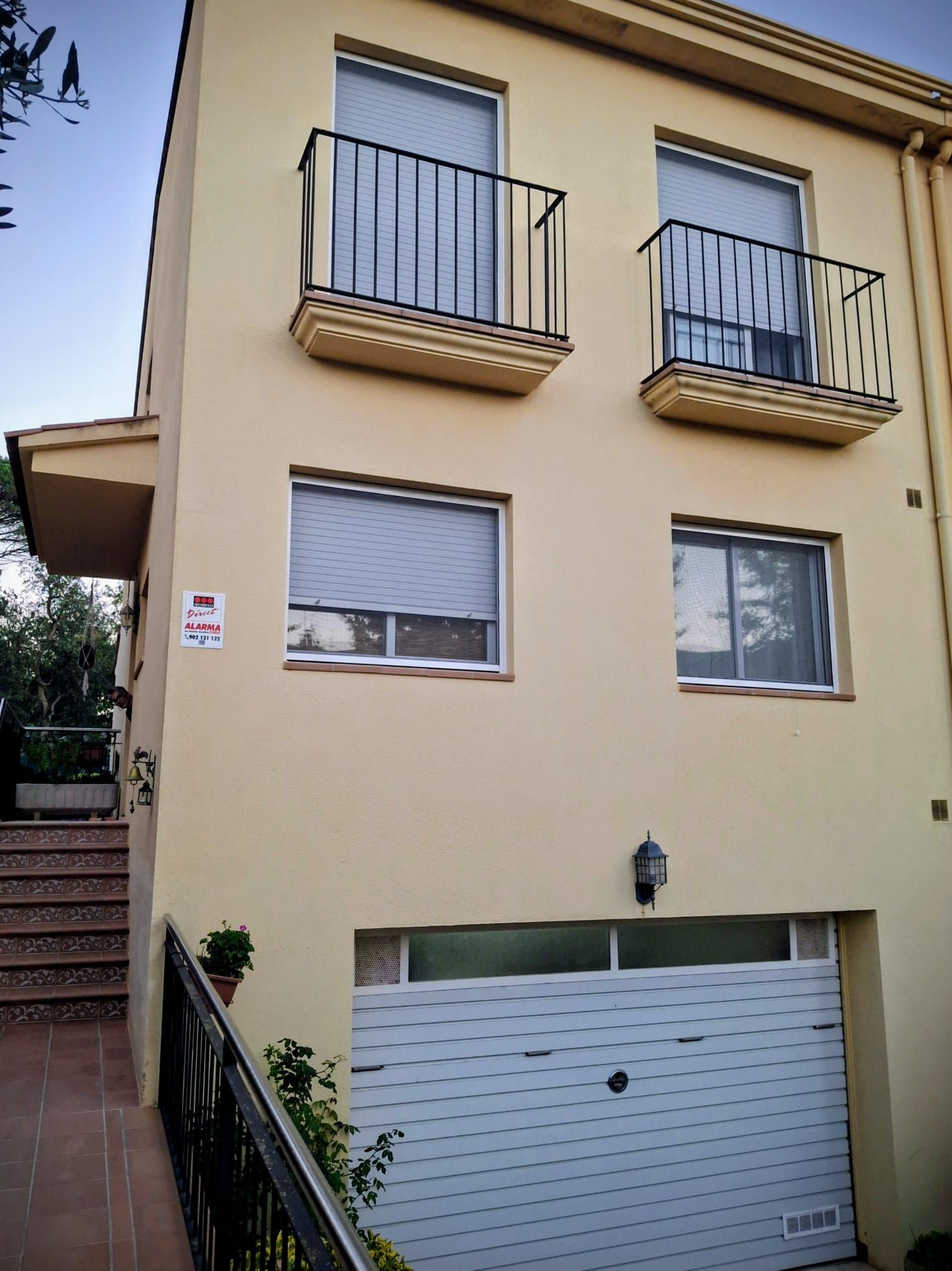 Vista exterior de Casa adosada en venda en Caldes de Malavella amb Calefacció i Terrassa
