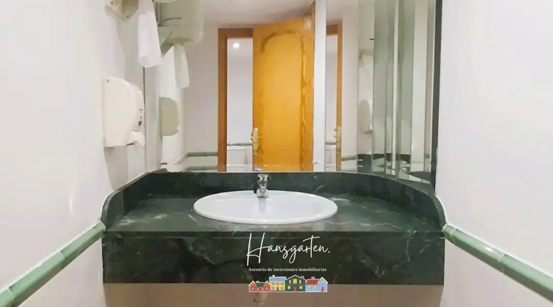 Office space with lift for sale in Rafael Cabrera, imagen 58