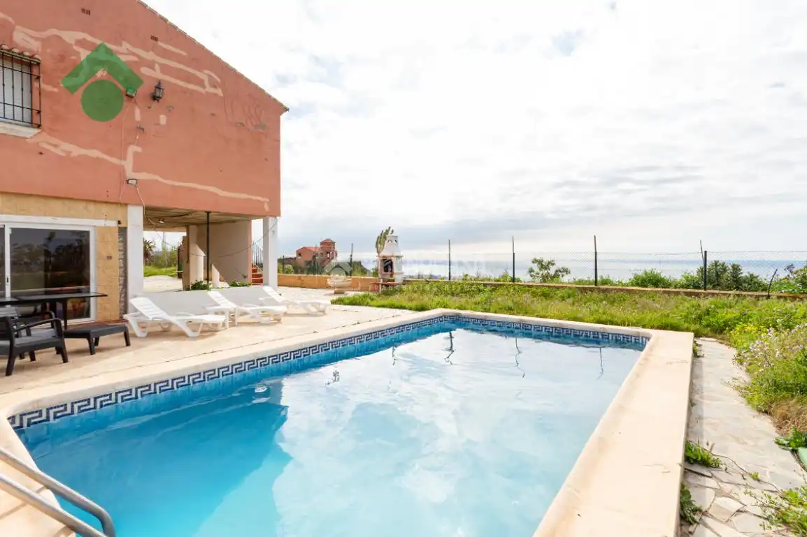 Piscina de Finca rústica en venda en Vélez-Málaga amb Aire condicionat, Terrassa i Piscina