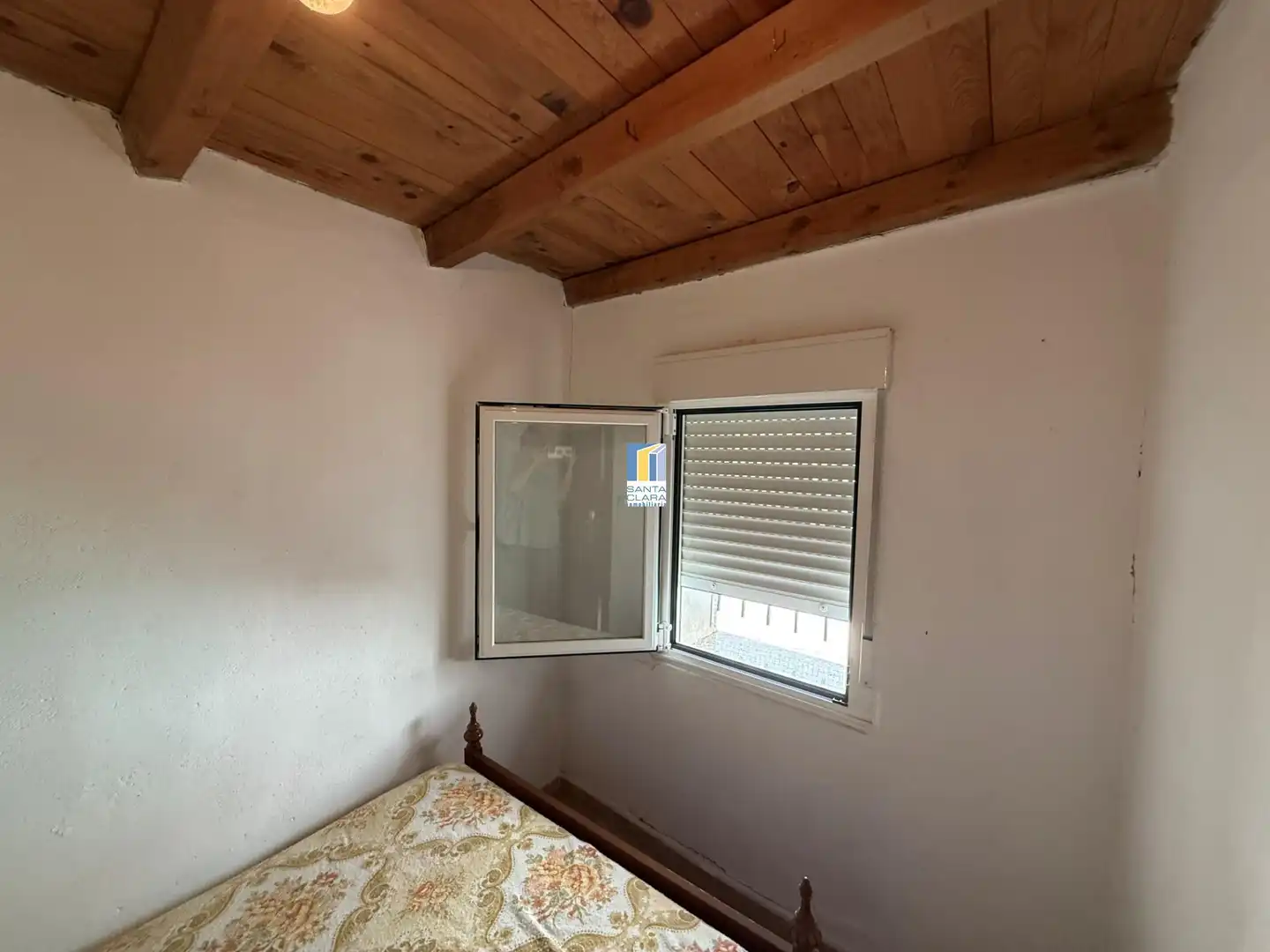 Bedroom of Houses for sale in Mayalde