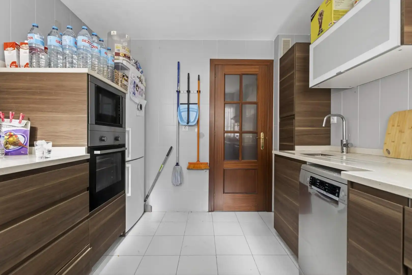 Cocina de Piso en venta en Sevilla con Aire acondicionado, Terraza y Piscina comunitaria