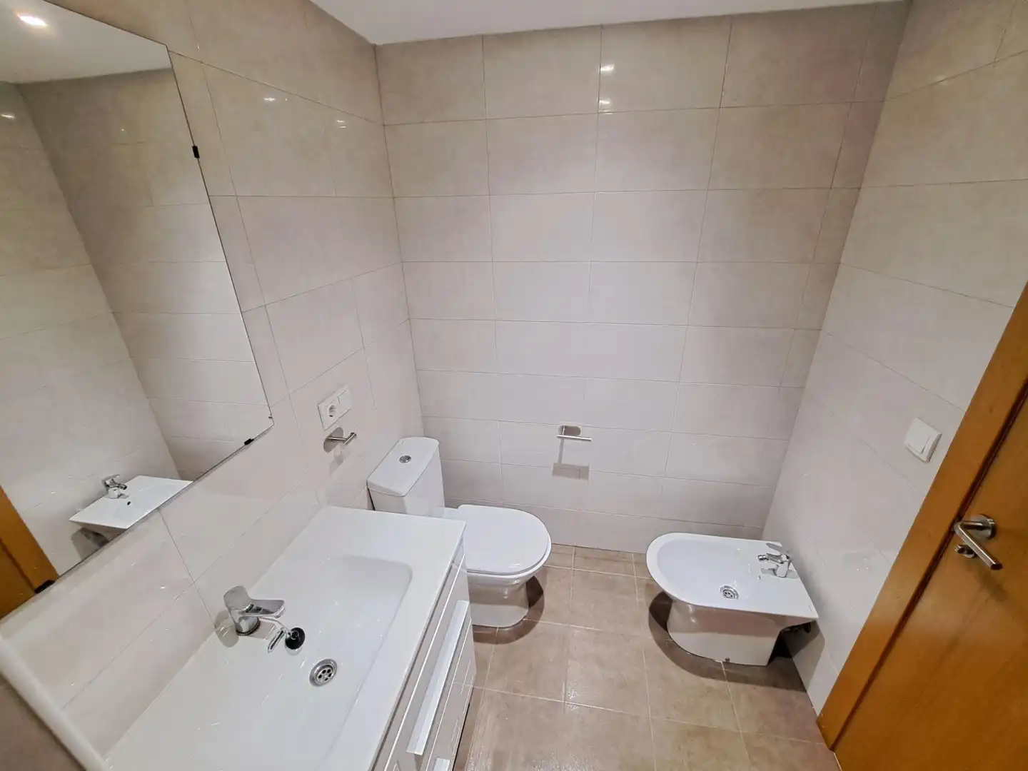 Baño de Piso en venta en Alzira con Aire acondicionado, Parquet y Terraza