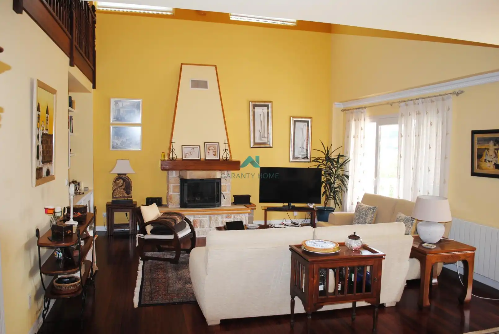Sala d'estar de Casa o xalet en venda en Ampuero amb Calefacció, Jardí privat i Terrassa