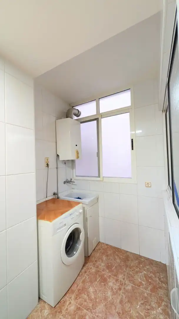 Kitchen of Flat for sale in Elche / Elx  with Air Conditioner and Balcony