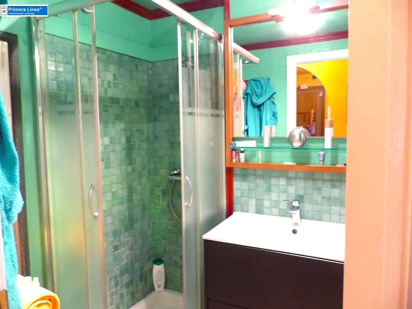 Baño de Ático en venta en Cartagena con Calefacción, Terraza y Piscina comunitaria