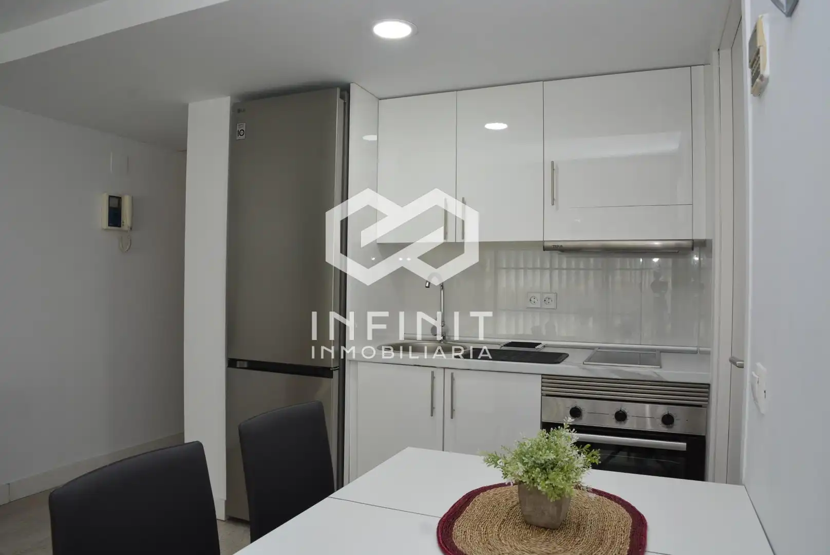 Lofts for sale in Reyes Católicos