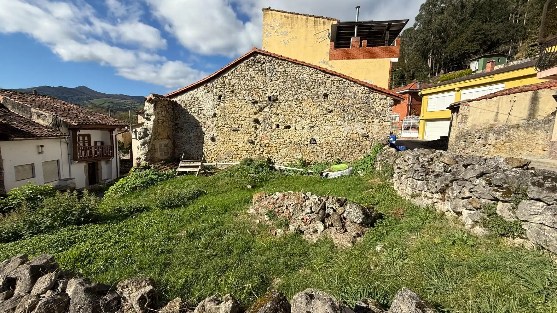 Außenansicht von Residential zum Verkauf in Val de San Vicente 