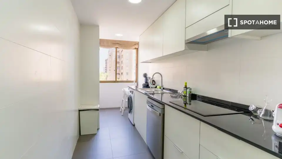 Kitchen of Flat for rent in Valencia  with Air Conditioner, Heating and Furnished