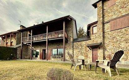 Vista exterior de Casa o xalet en venda en Guils de Cerdanya amb Calefacció, Jardí privat i Parquet