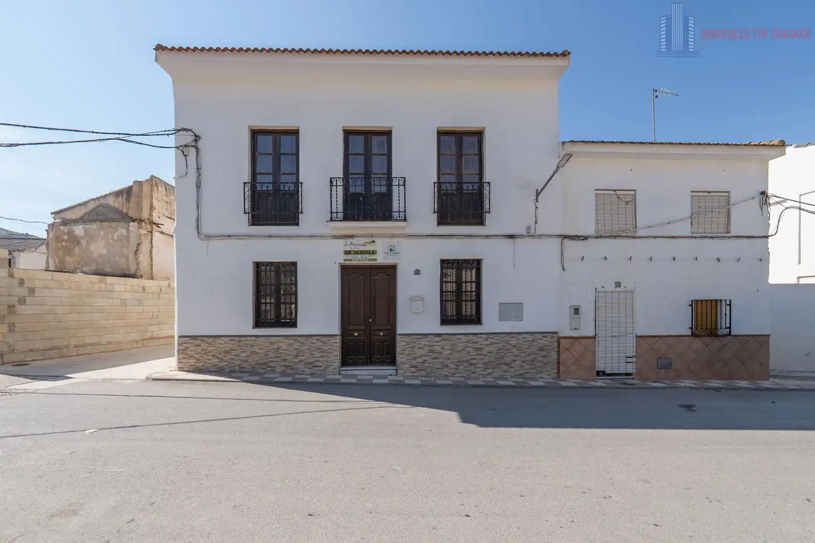 Exterior view of Houses for sale in Cacín