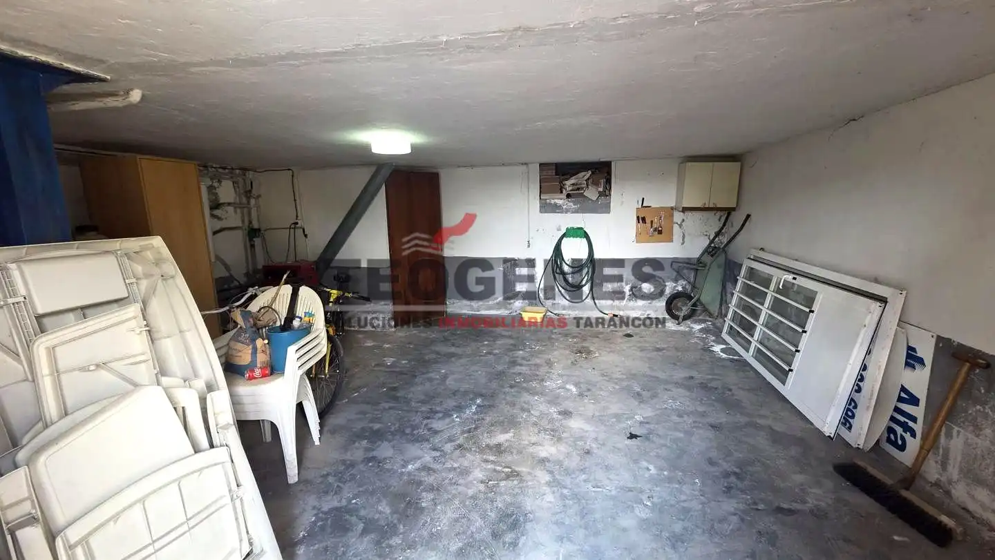Houses for sale in Villares del Saz  with Heating