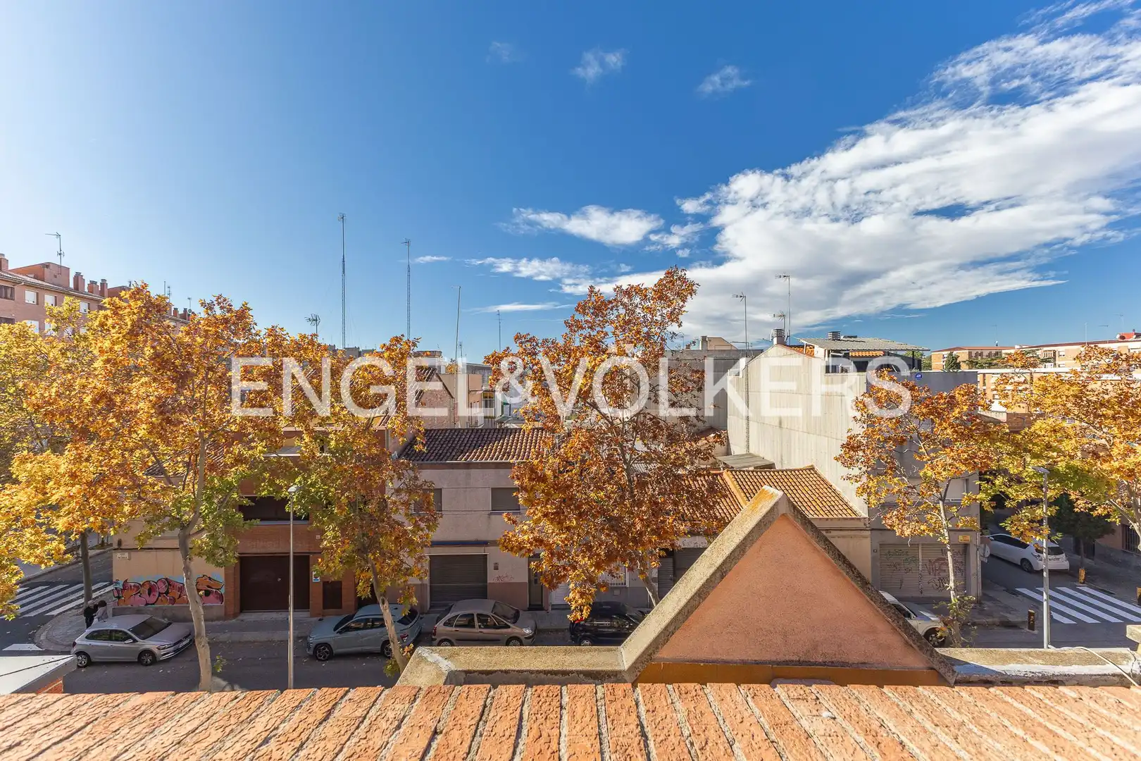 Vista exterior de Casa adosada en venda en Sabadell amb Aire condicionat, Calefacció i Jardí privat