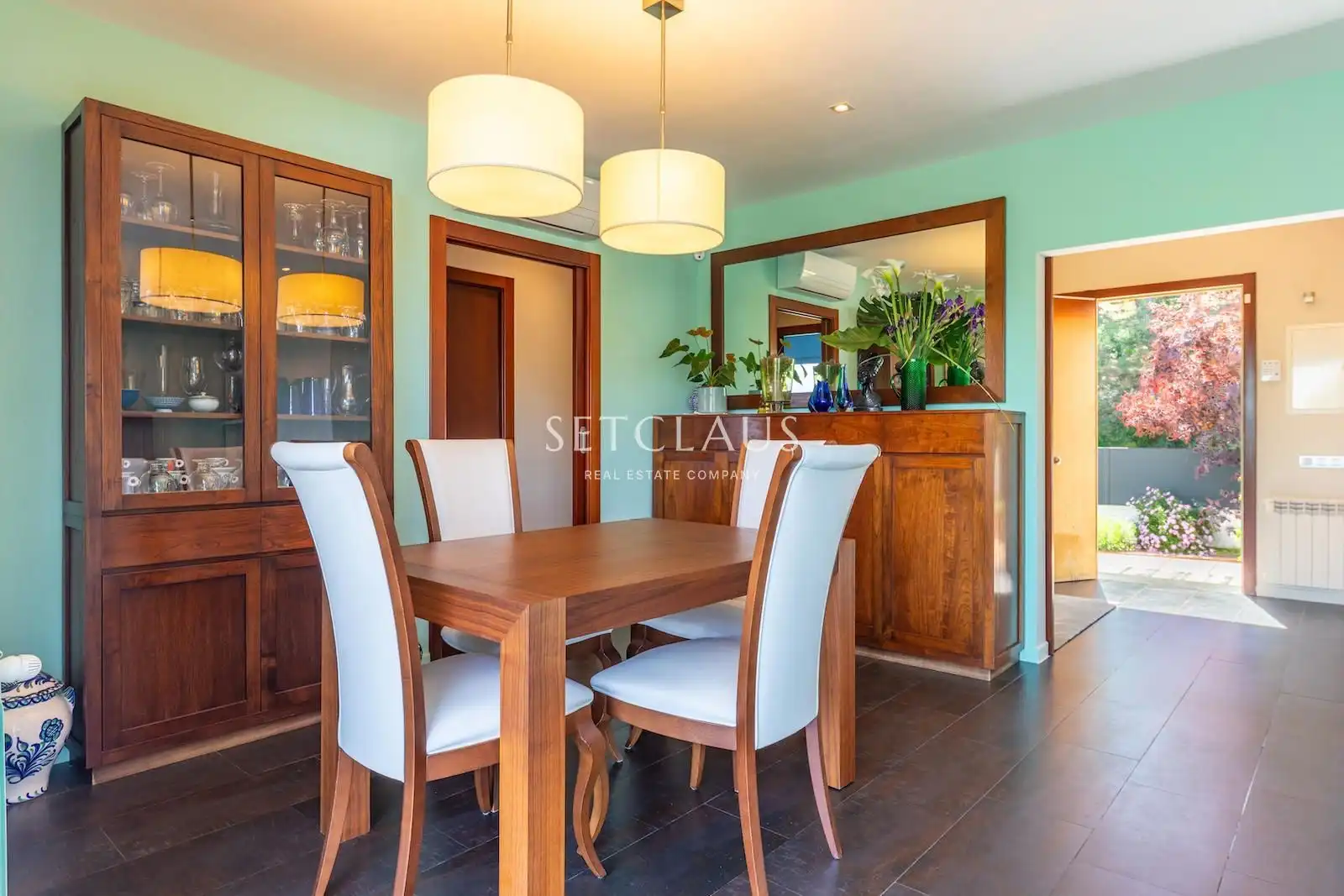 Comedor de Casa o chalet en venta en Vilanova del Vallès con Aire acondicionado, Calefacción y Jardín privado