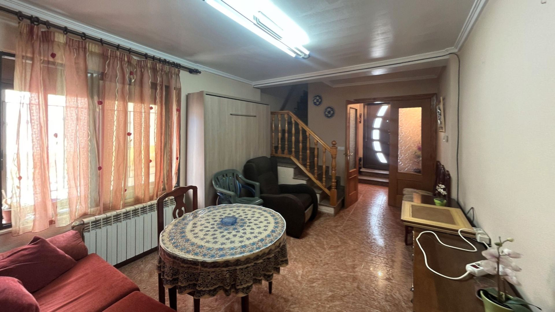 Casa o xalet en venda en Utiel amb Calefacció, Moblat i Forn